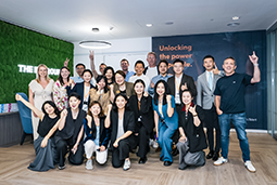 从中国到伦敦：维多利亚老品牌VIC国际的 “无边界” 平台，让优秀者与世界对话